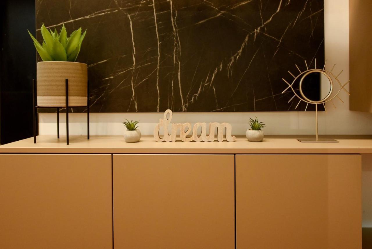 Calea Victoriei Modern Studio - Escape In The City Center Букурещ Екстериор снимка